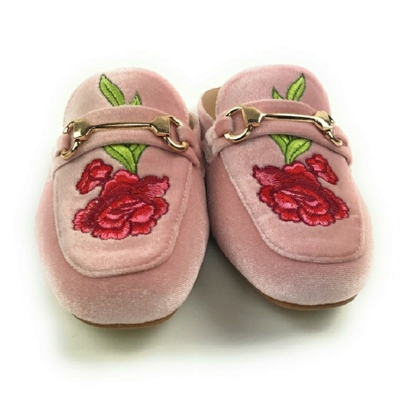 ❇️New Velvet  Floral Mules! - Picture 3 of 7